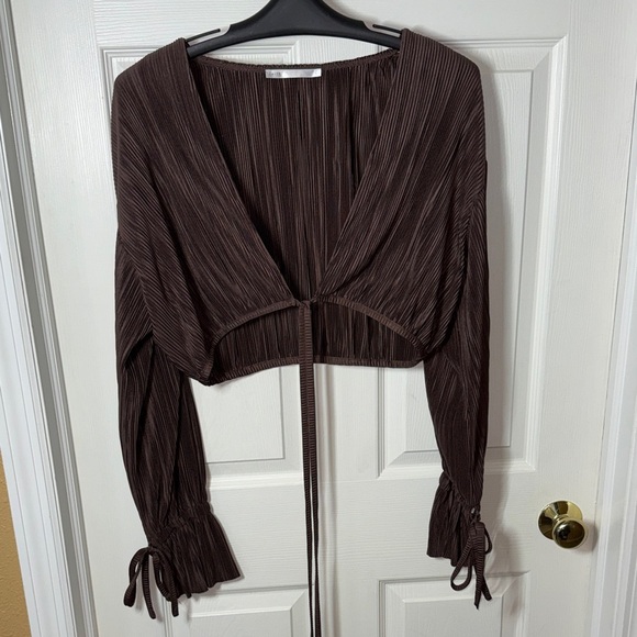 Boutique Long Sleeve - Picture 12 of 14